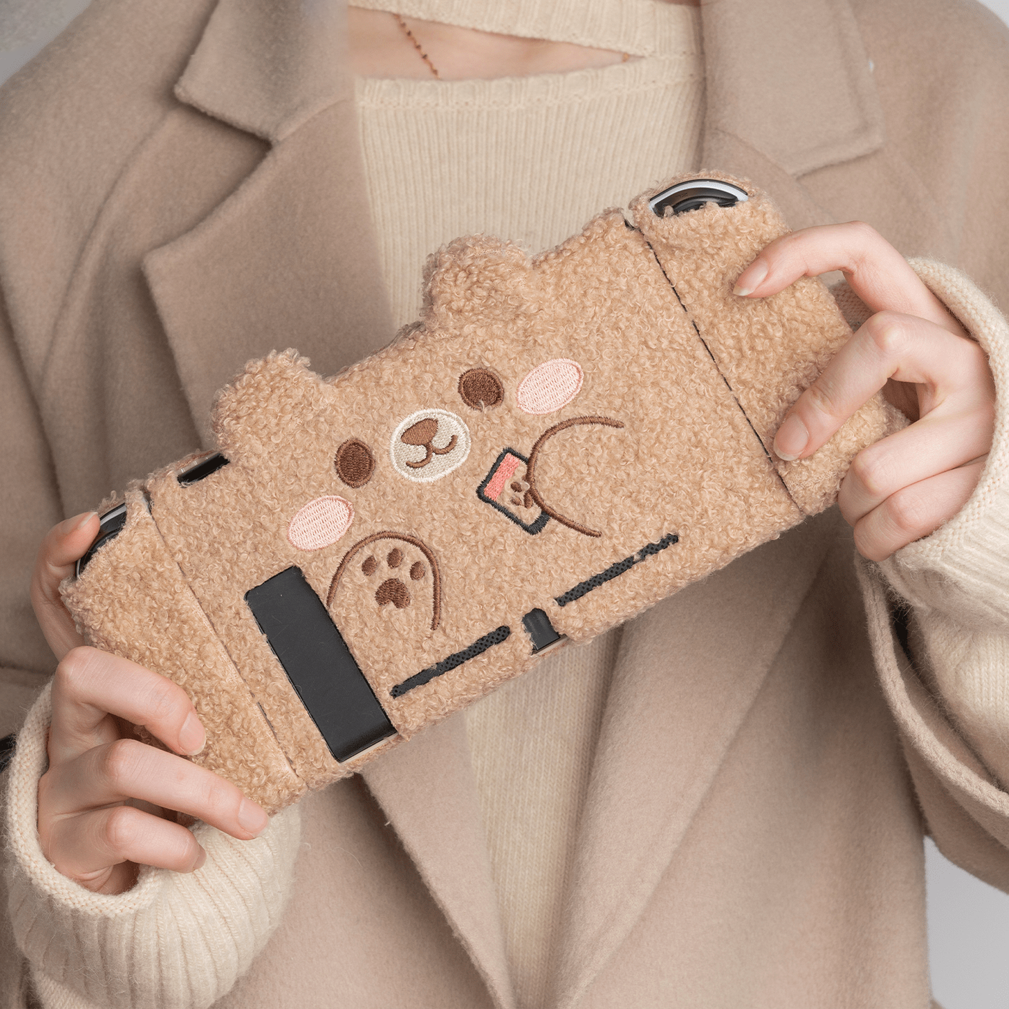 GeekShare Nintendo Switch/Oled 対応カバー (ふわふわ熊)