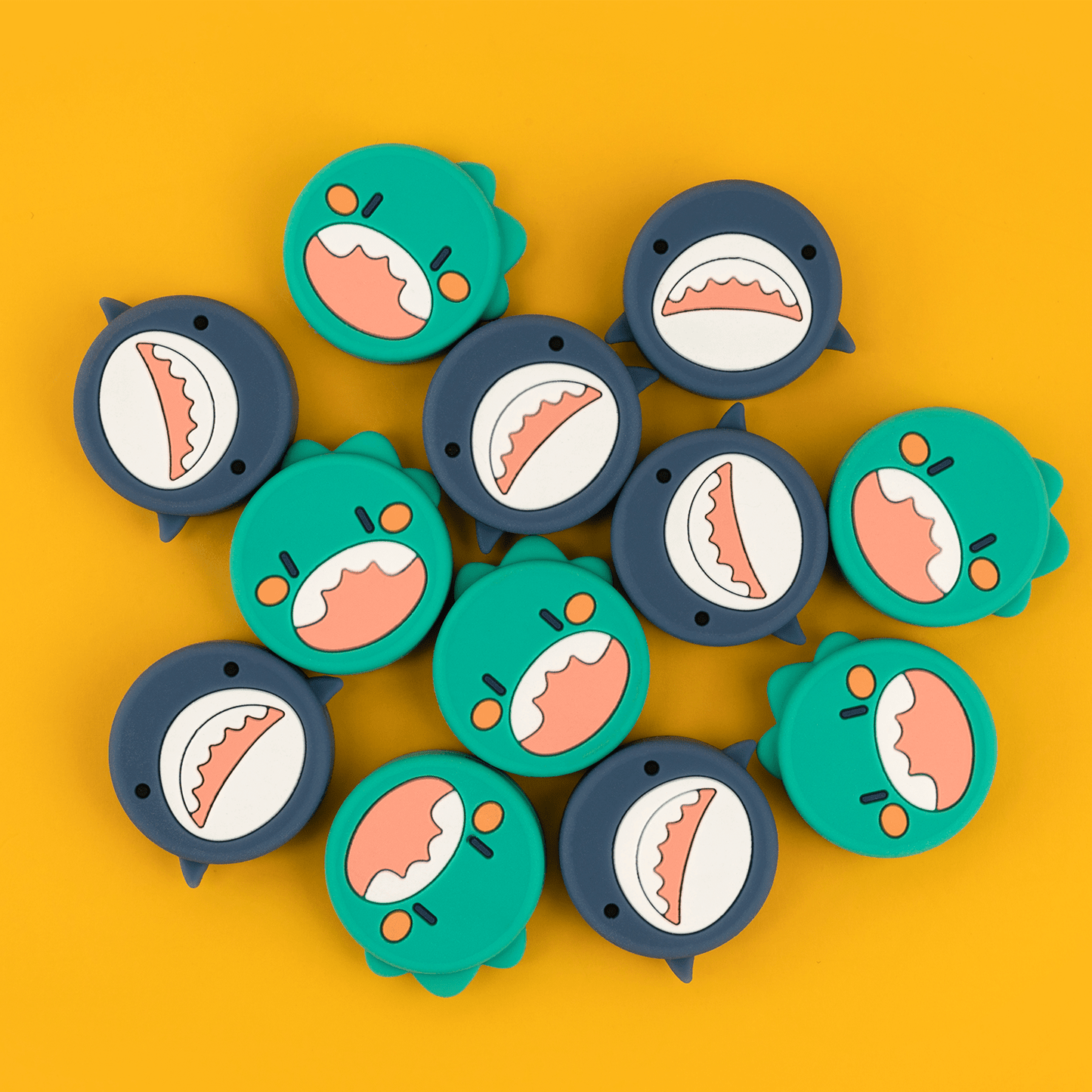 GeekShare Shark Thumb Grip Caps for PS4/PS5