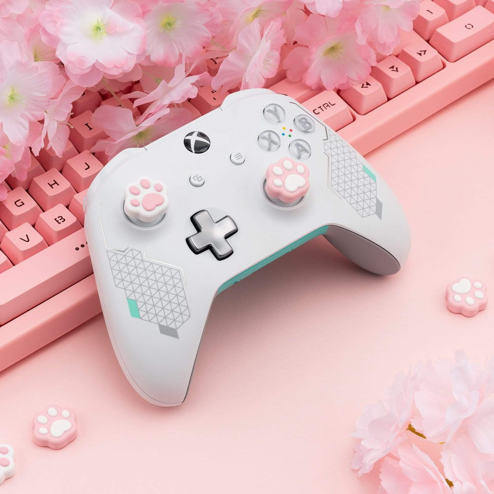 GeekShare Cat Paw Shape Thumb Grips for Xbox One GeekShare Cat Paw Shaped Xbox One Controller Thumb Grips